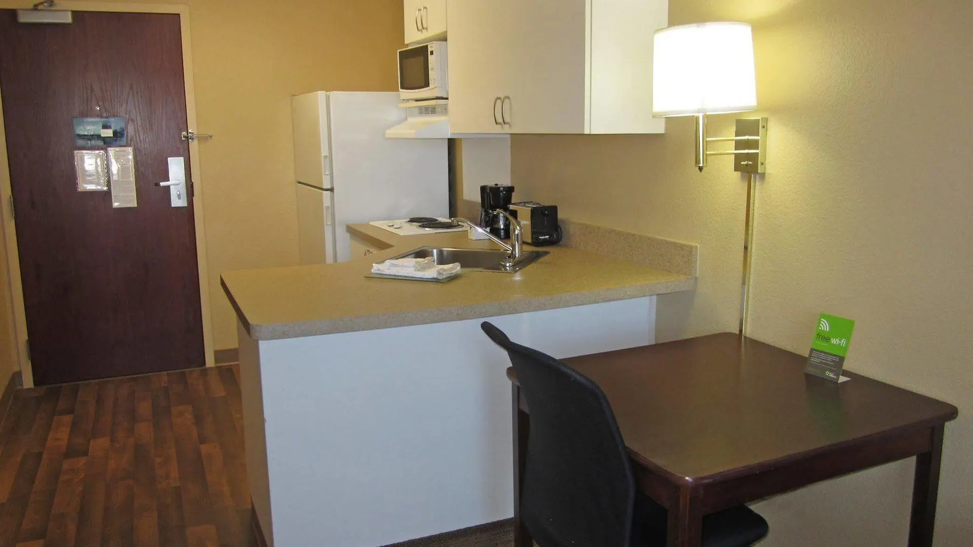 Extended Stay America Suites - Los Angeles - Lax Airport 2*,